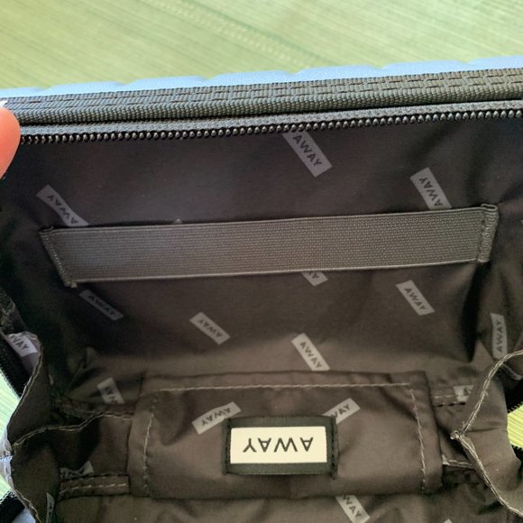 AWAY The mini small travel essential toiletry case hard zip around in SILVER - Picture 2 of 8